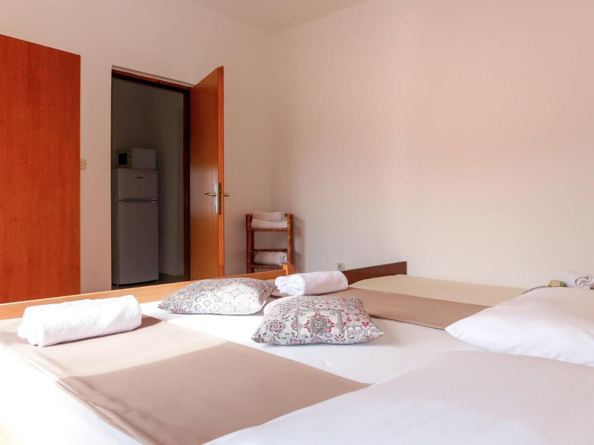 Apartment Andrija - Rab313 By Interhome Rab Town Kültér fotó